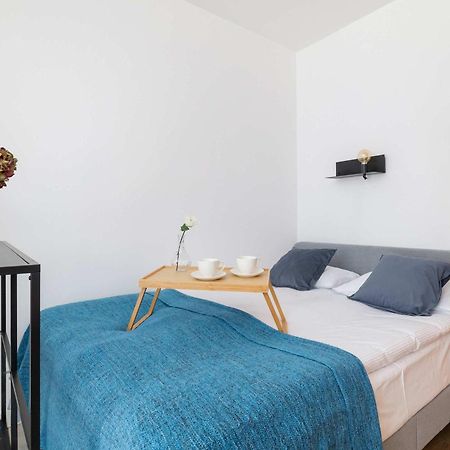 Colorful Studio Near The Spodek Arena In Katowice By Noclegi Renters المظهر الخارجي الصورة